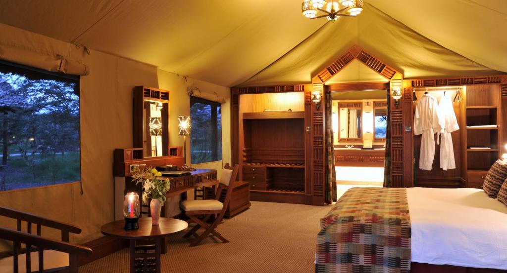 Sweetwaters Serena Camp Ol Pejeta Morani Tents