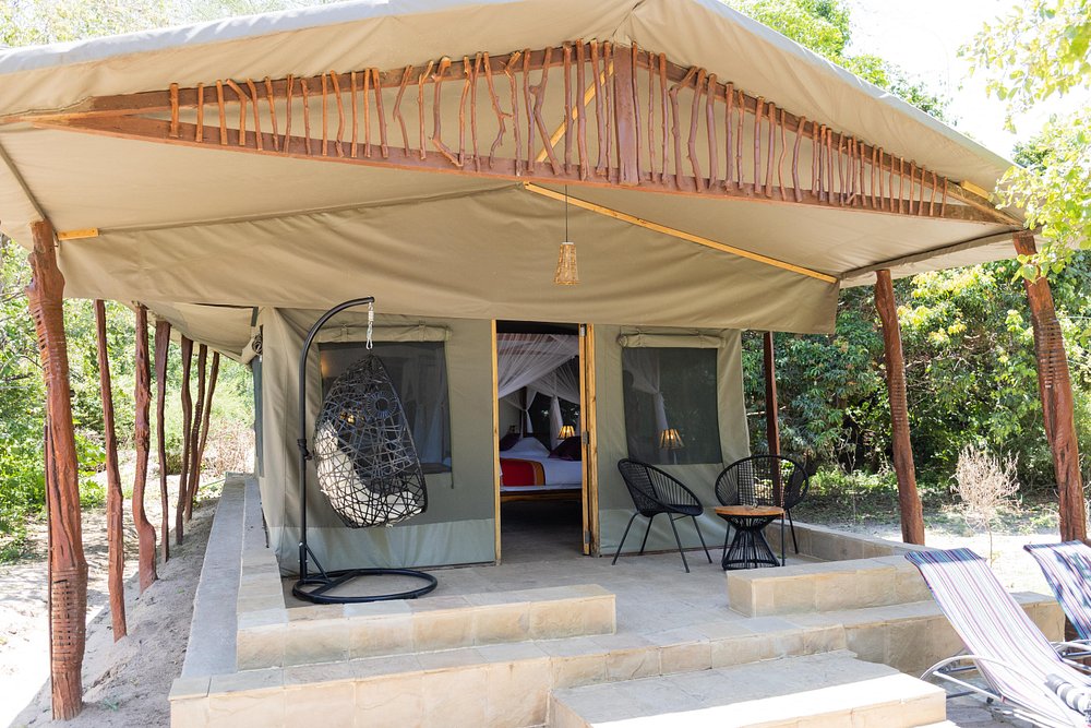 Camp Oloshaiki Mara Tent