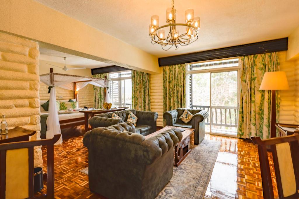 Taita Hills Safari Resort Lounge
